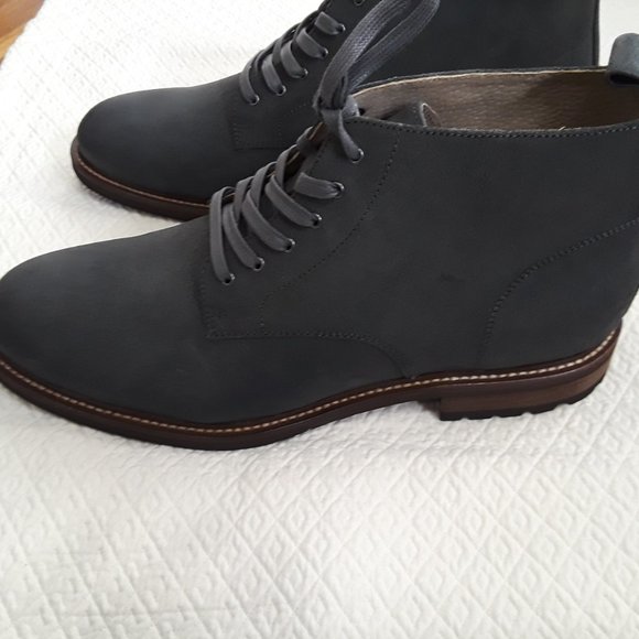 Banana Republic Arley Charcoal Grey Suede Boot Banana Republic Arley Charcoal Grey Suede Boot main image 3